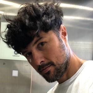 Meet your Posher, Péter